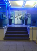 Sunny Blue Hotel