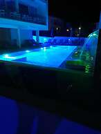 Sunny Blue Hotel