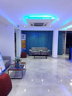 Sunny Blue Hotel