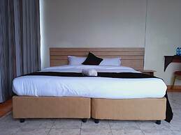 Fahari Triple Hotel