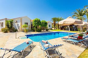 Villa Amorosa in Neo Chorio