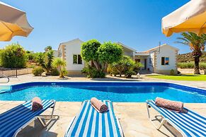 Villa Amorosa in Neo Chorio