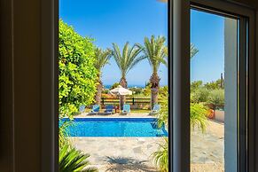 Villa Amorosa in Neo Chorio