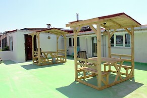 White Crown Apartman ve Yaşam Merkezi