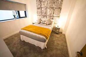 No2 Sandy Bay , Luxury Beachfront Apartment