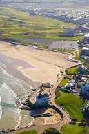 No2 Sandy Bay , Luxury Beachfront Apartment