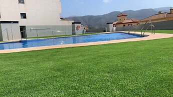 Apartment With Incredible Views With Outdoor Pool