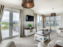 Number 8 Lakes View
