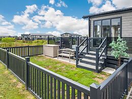 Number 8 Lakes View