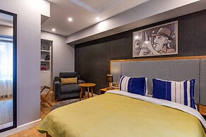 Sala Suites