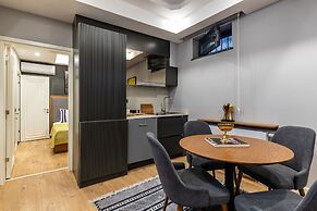 Sala Suites