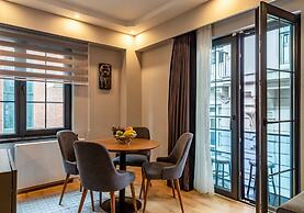 Sala Suites