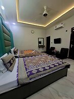 Galaxy Inn Guest House