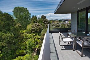Sunrise Garden Suites