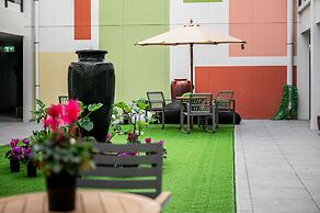 Sunrise Garden Suites