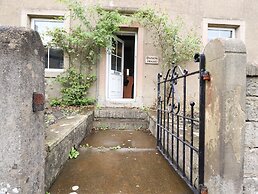 Dyson House