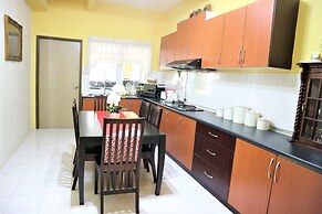 Hotel O D'hitech Home