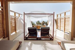 Avgoustos Suites - Adults only