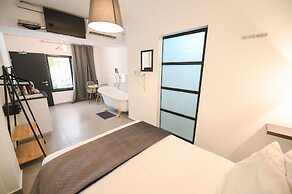 Suites in the Galilee