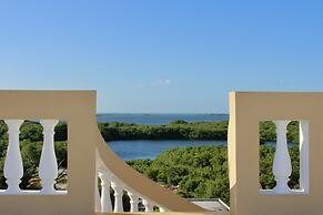 Hol Chan Reef Resort & Villas