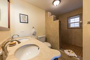 Hol Chan Reef Resort & Villas