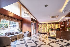Atro Hotel