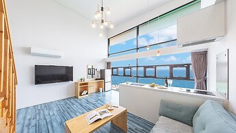 Present Poolvilla