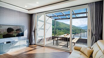 Clover spa pension