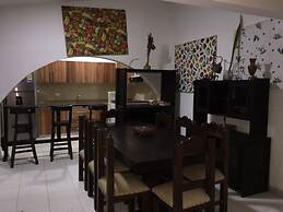 Inviting 14-bed Villa, Sleeps 29, Parking