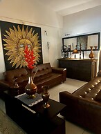 Inviting 14-bed Villa, Sleeps 29, Parking