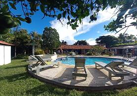 Inviting 14-bed Villa, Sleeps 29, Parking
