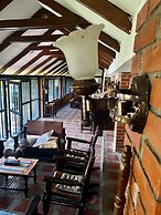 Inviting 14-bed Villa, Sleeps 29, Parking