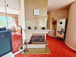 Paradise lake view Apartment