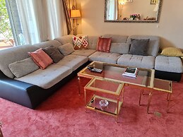 Paradise lake view Apartment