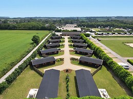 Holly Lodge