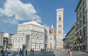 Firenze Apartment