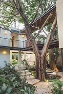 TreeHouse Boutique Hotel - Adults Only