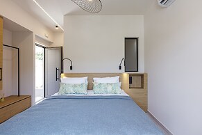 Mira Mare Luxury Residence