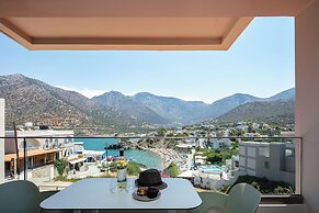 Mira Mare Luxury Residence