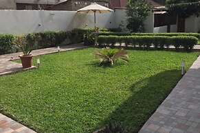 Brusubi 2-beds, Sleeps 6, Pet Friendly & Parking