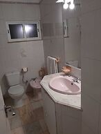 Lagoa 5 bed house- Red Ba Accomm UK