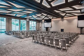 Paradox Vancouver