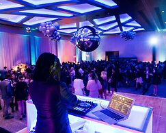 Paradox Vancouver