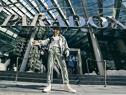 Paradox Vancouver