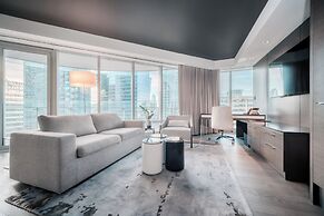 Paradox Vancouver