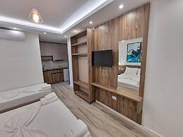 Joanna Suites