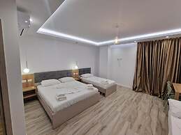 Joanna Suites