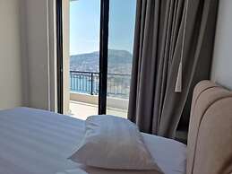 Joanna Suites