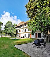 Hotel Makech