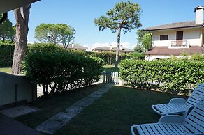 Spacious House With Garden and Pool